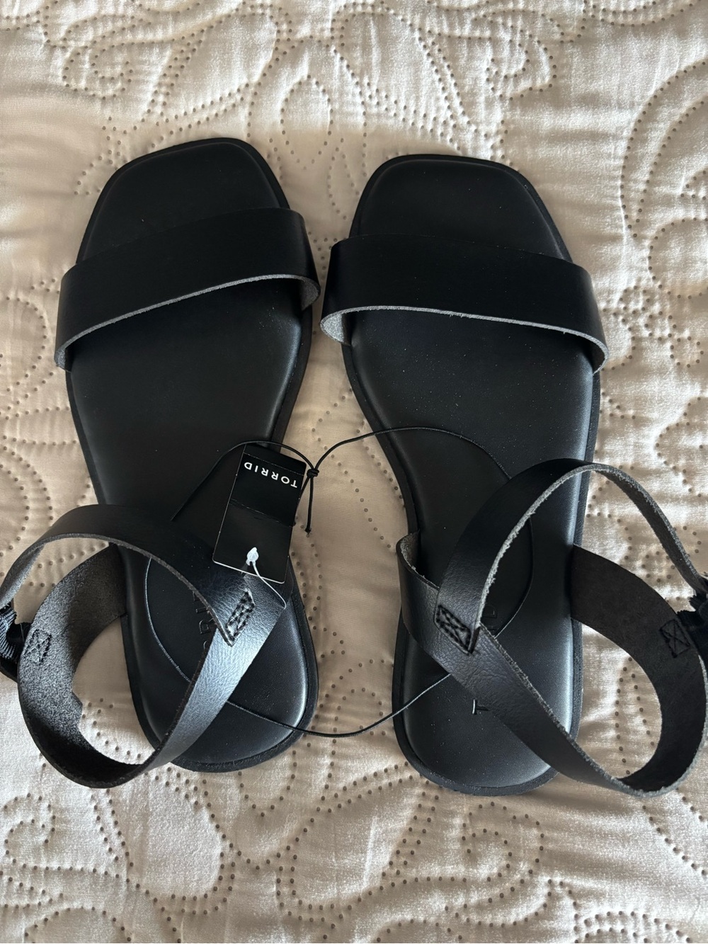 Torrid Black Minimalist Single-Band Ankle-Strap Sandals Size 8 WW